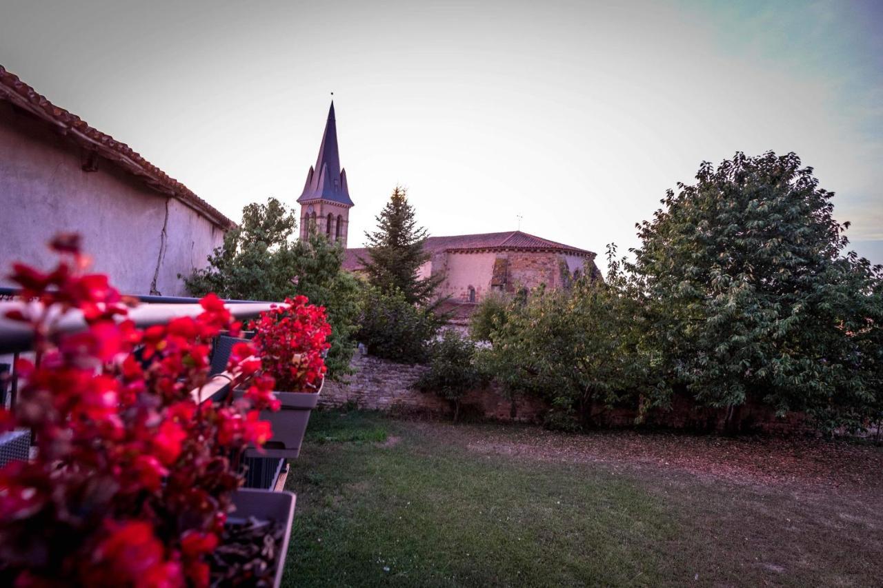 La Cheneviere Bed & Breakfast Saint-Remy-de-Chargnat Exterior photo