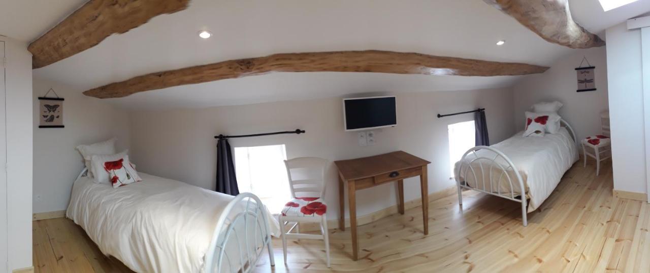 La Cheneviere Bed & Breakfast Saint-Remy-de-Chargnat Exterior photo